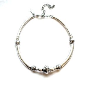 CHICO’S Silver-Tone Sculptural Collar Necklace | NWOT